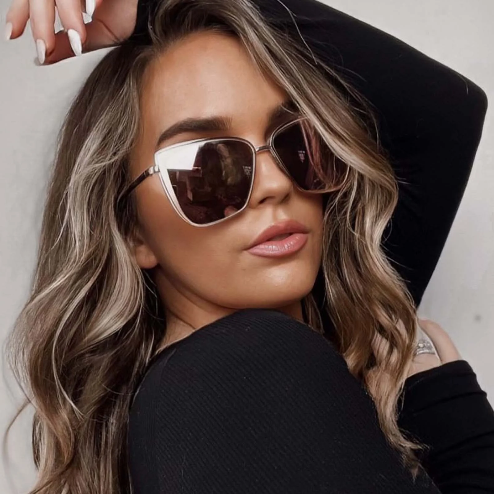 BECKY - GOLD + FLASH BROWN GRADIENT SUNGLASSES - Image 9