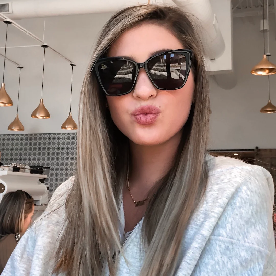 BECKY II - BLACK + DARK SMOKE POLARIZED SUNGLASSES - Image 11