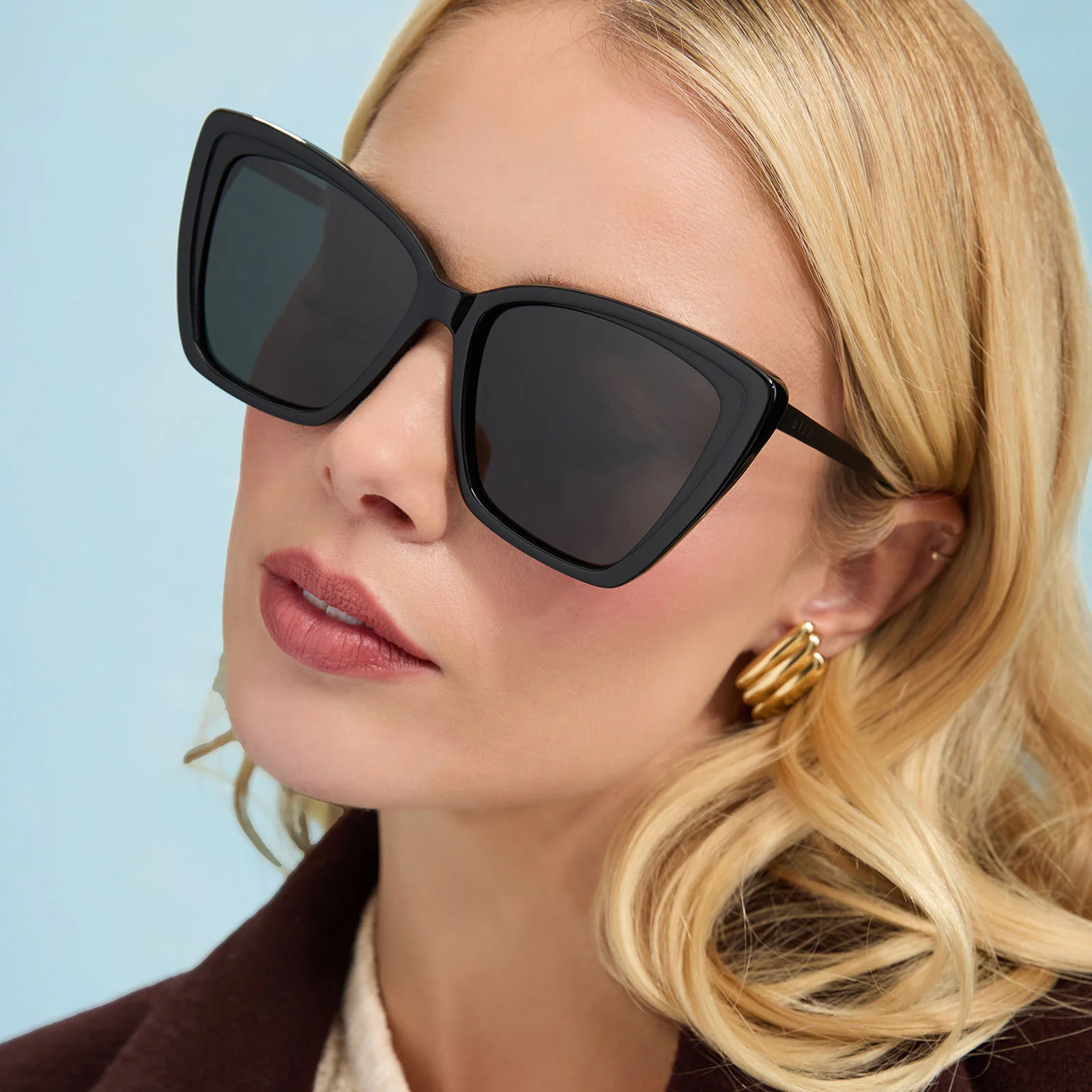 BECKY II - BLACK + DARK SMOKE POLARIZED SUNGLASSES - Image 13