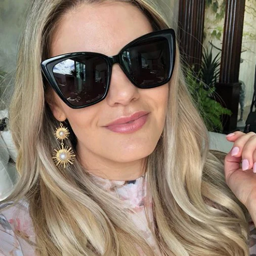 BECKY II - BLACK + DARK SMOKE POLARIZED SUNGLASSES - Image 16