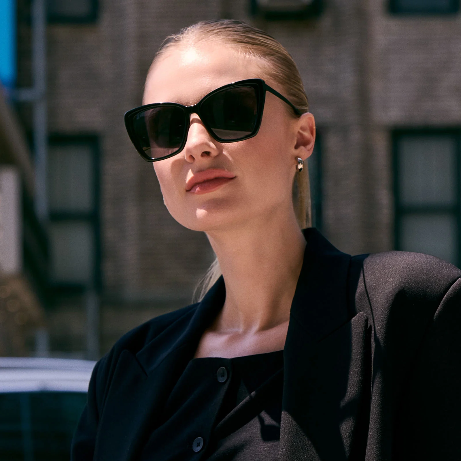 BECKY II - BLACK + DARK SMOKE POLARIZED SUNGLASSES - Image 6