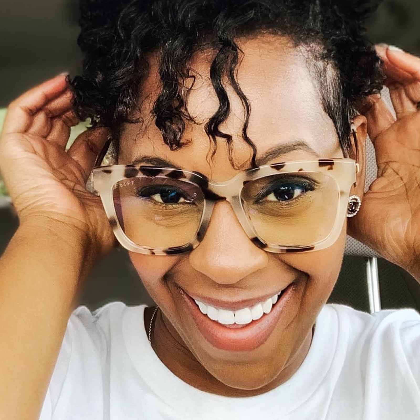 BELLA - CREAM TORTOISE + BLUE LIGHT TECHNOLOGY GLASSES - Image 10