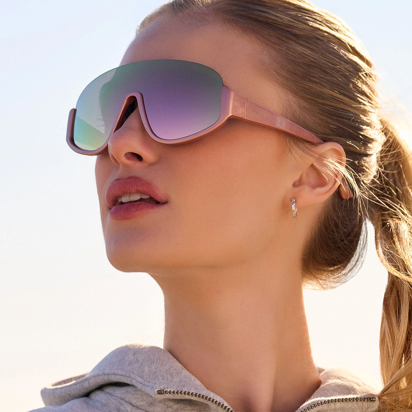 BLAZER - ROSE GOLD + PEACH MIRROR + POLARIZED SUNGLASSES - Image 5