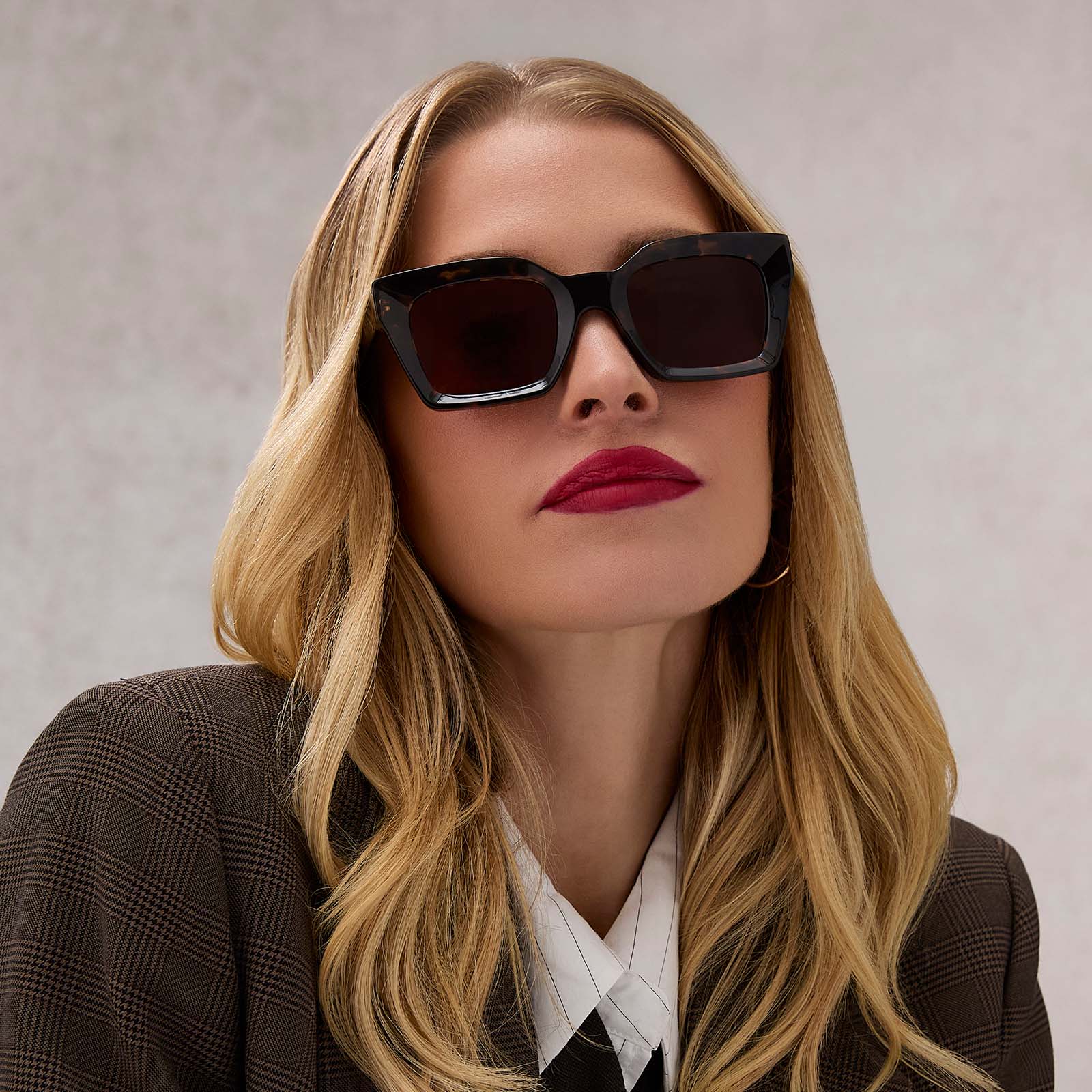 GREER - ESPRESSO TORTOISE + BROWN GRADIENT + POLARIZED SUNGLASSES - Image 6