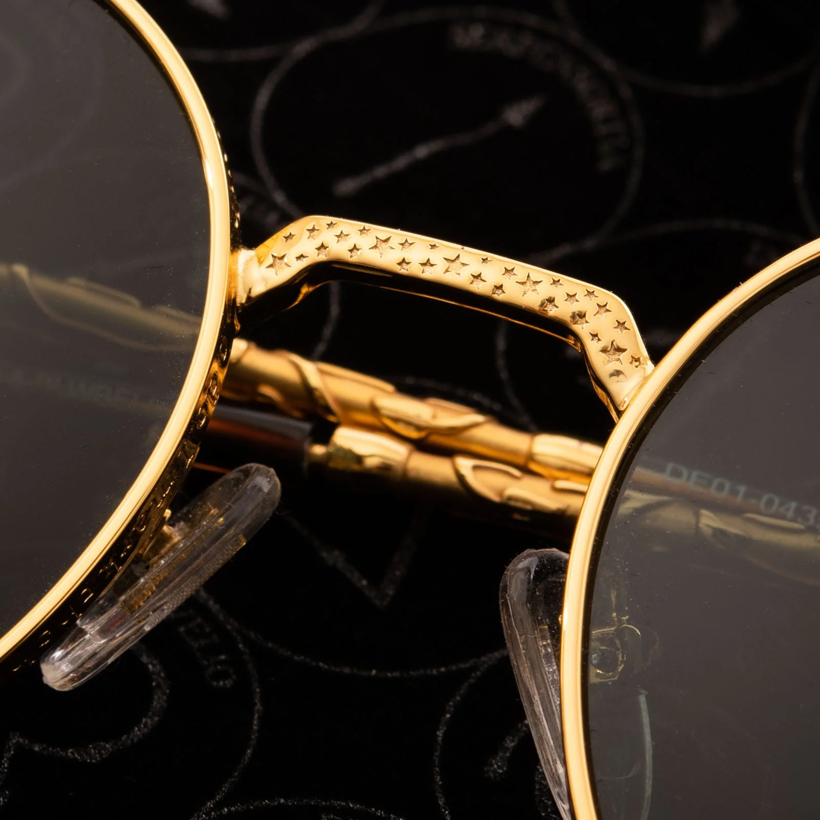 HERMIONE GRANGER™ - GOLD + GREY SUNGLASSES - Image 7