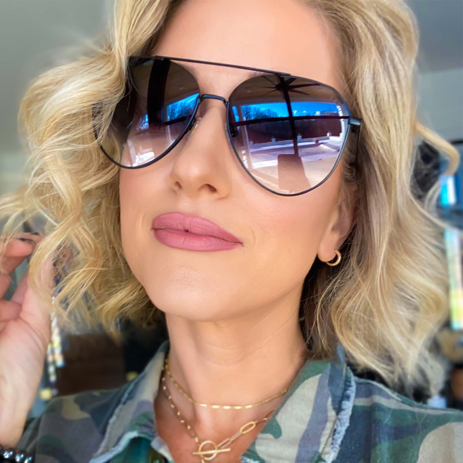 JANE - MATTE BLACK + GREY GRADIENT SHARP SUNGLASSES - Image 5