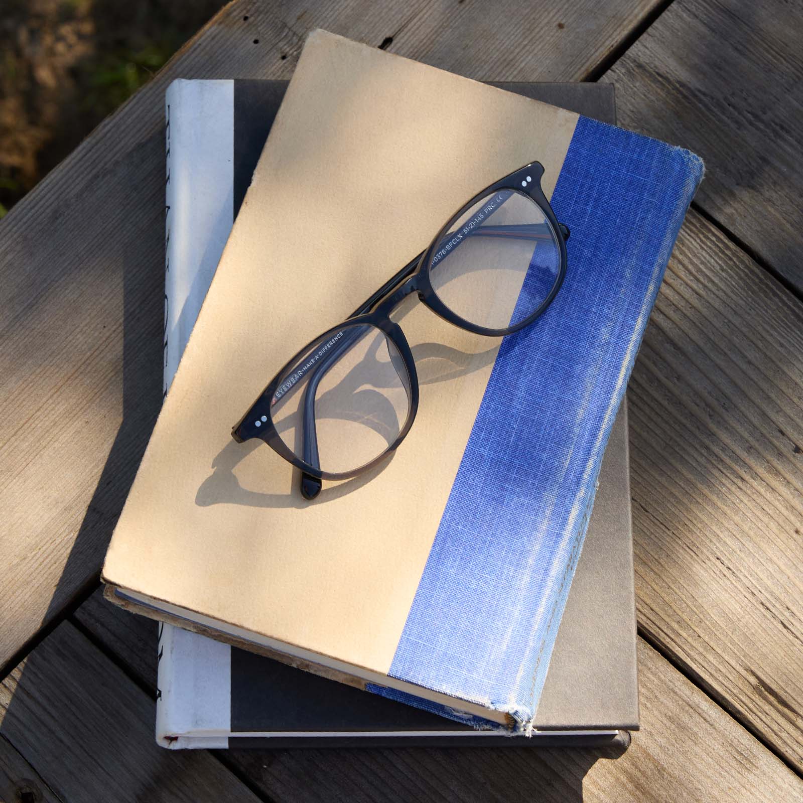 JAXSON - BLACK + BLUE LIGHT TECHNOLOGY GLASSES - Image 6