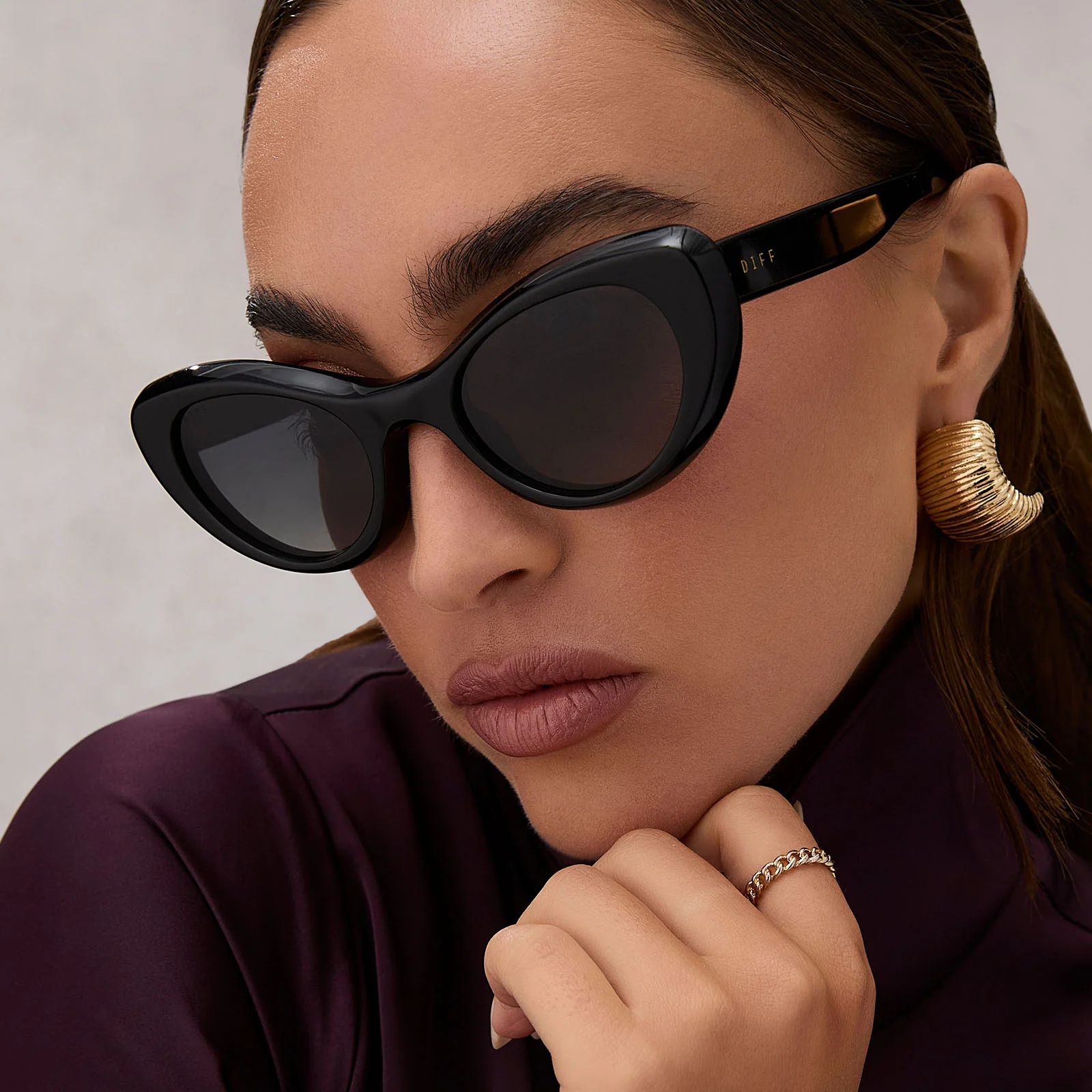 ZARIA - BLACK + GREY GRADIENT + POLARIZED SUNGLASSES - Image 5